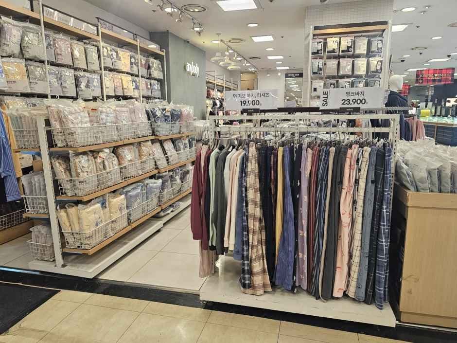 애니바디 뉴코아아울렛 산본점