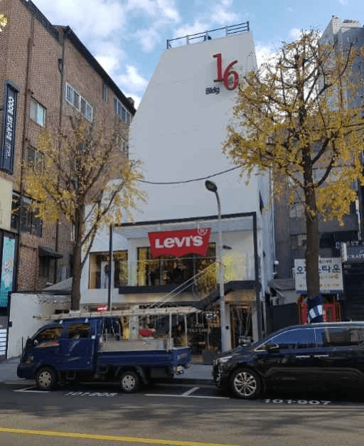 리바이스 가로수플래그쉽스토어