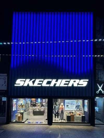 스케쳐스 춘천명동점